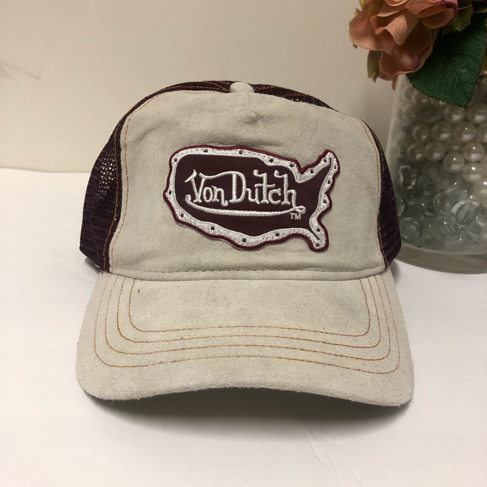 NWOT  Limited Von Dutch hat